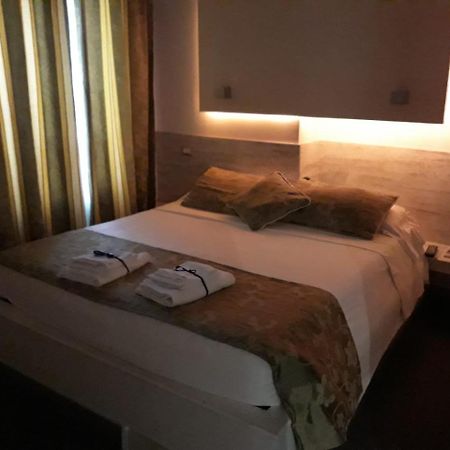Отель Relais San Pietro Рим Экстерьер фото