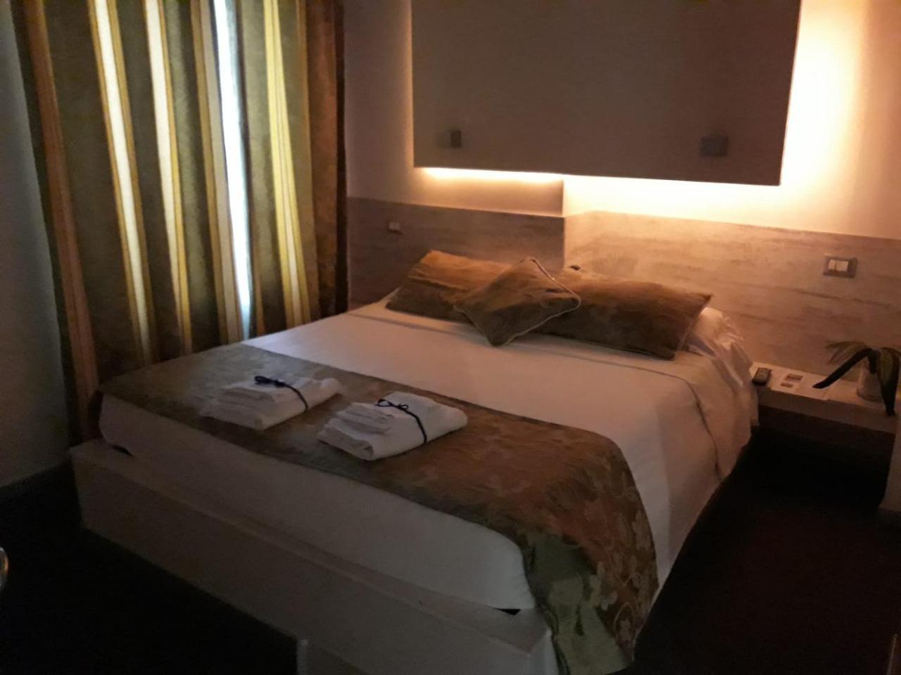 Отель Relais San Pietro Рим Экстерьер фото
